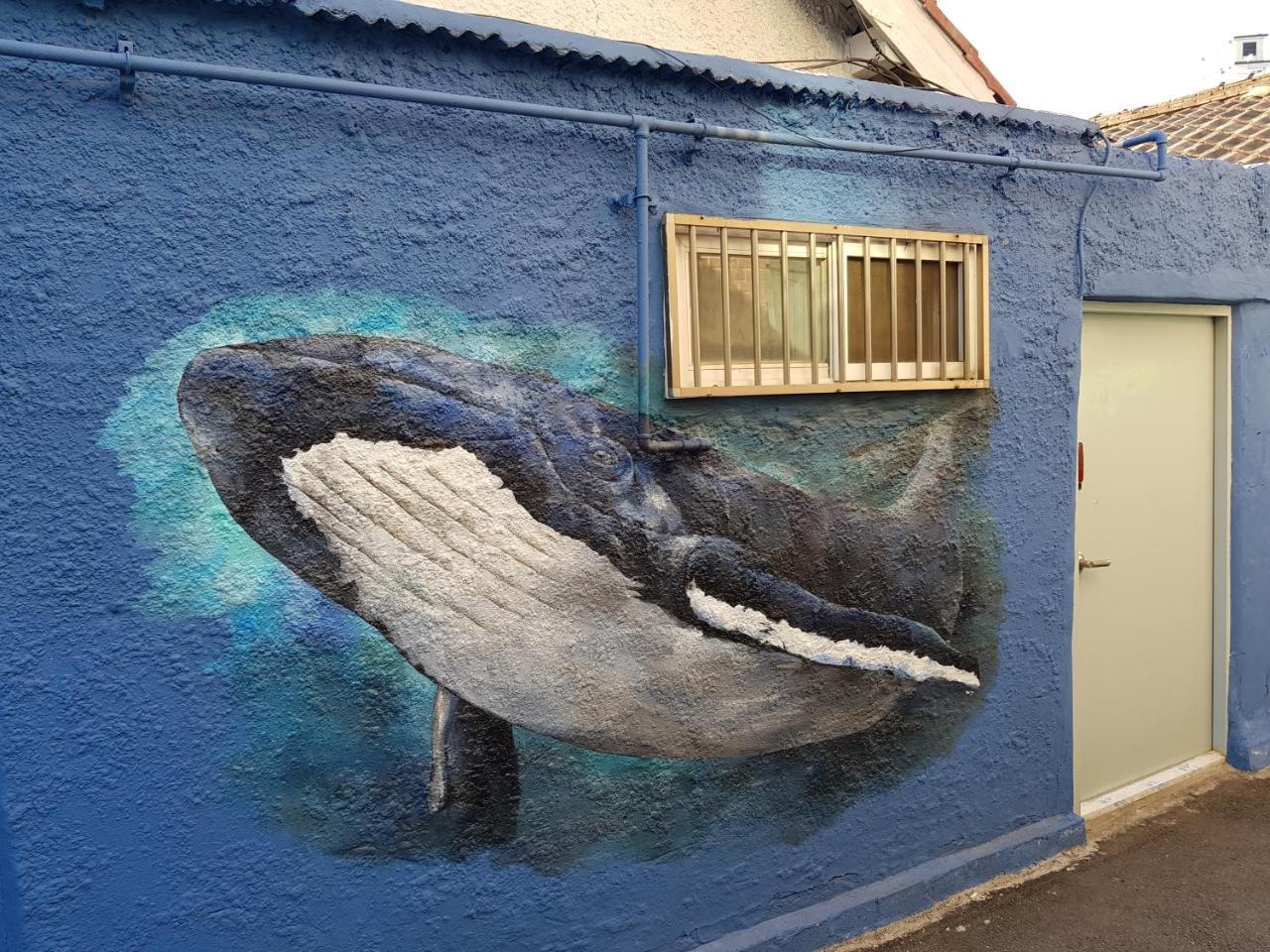 Jinho'S Black Whale Guest House & Bar Seul Exterior foto